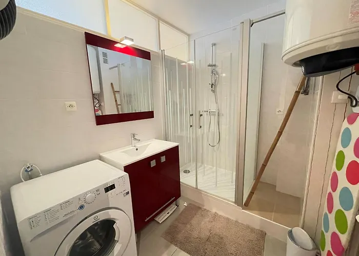 Bel 1 Pour 5 Personnes Au Bord De La A - Fr-1-323-216